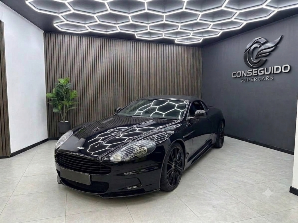 Aston Martin DBS Volante