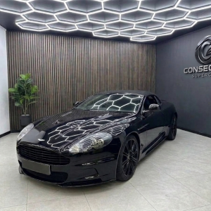 Aston Martin DBS Volante